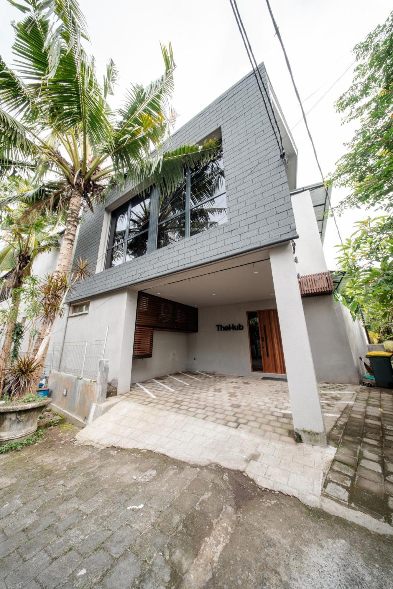 Thehub Pererenan Coworking, Pool And Rooftop Canggu Extérieur photo